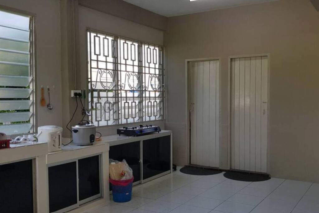 J & I Homestay Sibu Εξωτερικό φωτογραφία